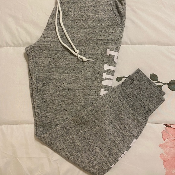 Victoria Secret VS PINK Heather Gray Joggers Jogging Pants Size SM Small - Picture 2 of 3